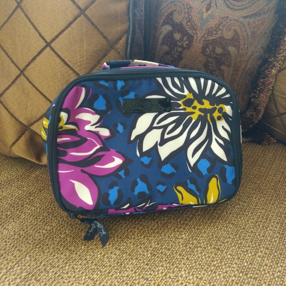 Vera Bradley African Violets Lighten up lunch bag